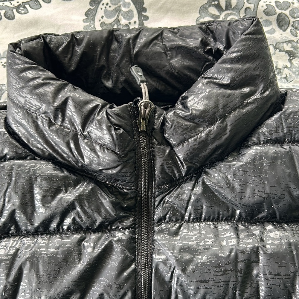 32 Degrees Heat Ultra Lightweight Down Packable Shiny Puffer Vest Micro Camo XL
